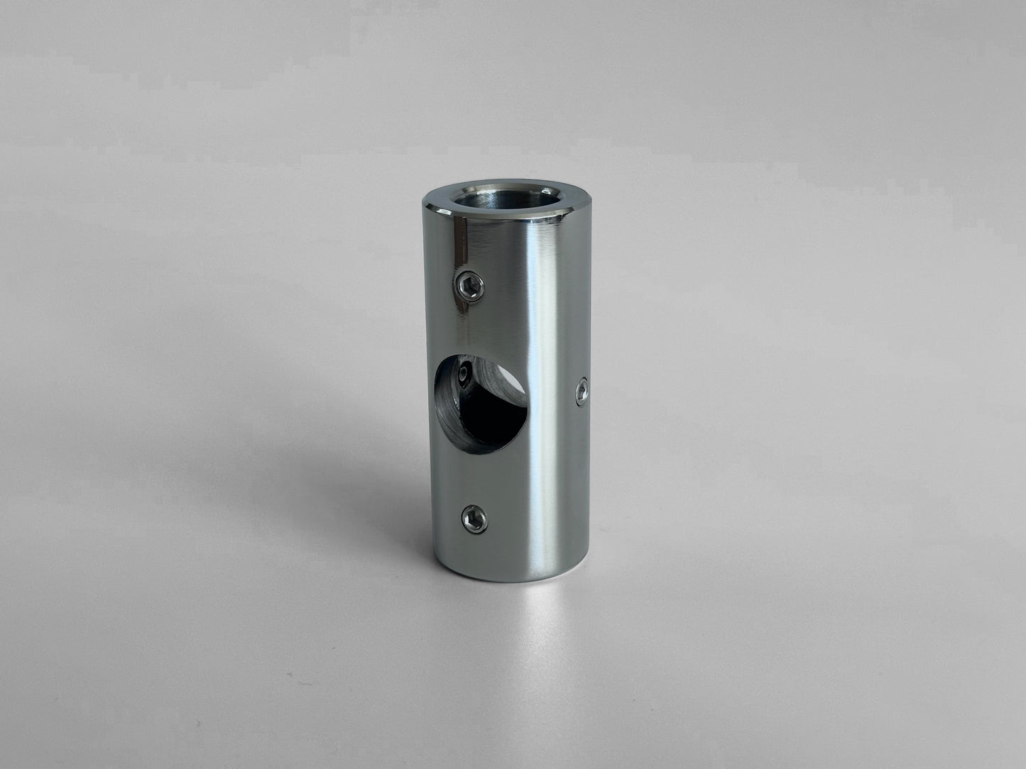 3-Way Stainless Steel Shelf Fitting (TYPE C-P) | Connects 5/8" Rods/Pipes (2.3" L x 1" W)