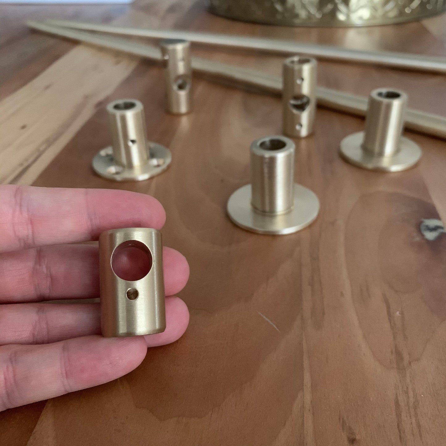 TYPE E - Unlacquered, satin brass fittings & brackets Brassshelf 